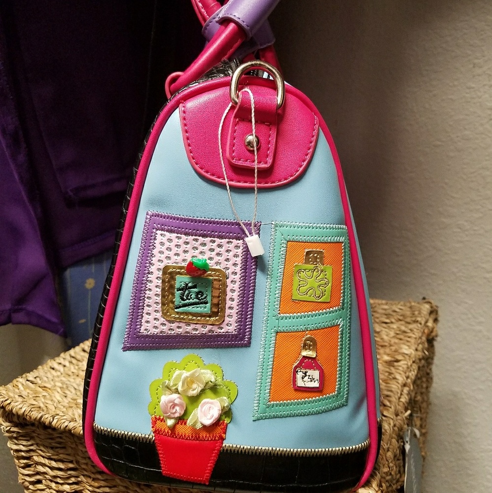 Purse - Picture 2 of 3